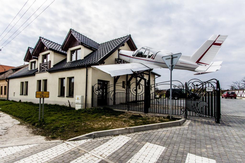 Penzion Cmelak Bélaház Kültér fotó